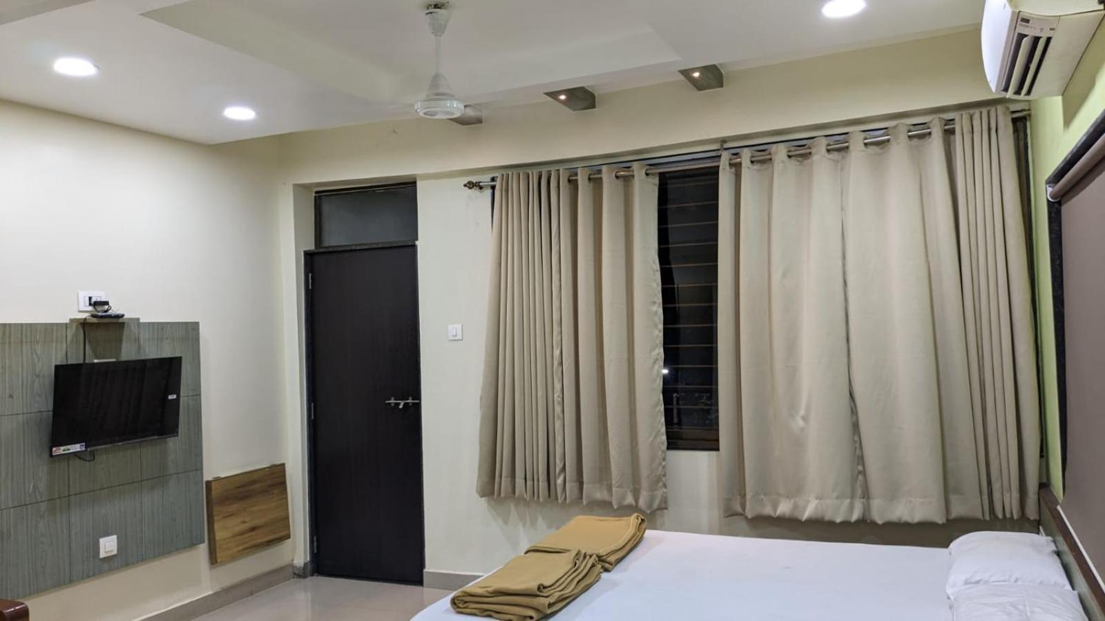 Hotel Aaba'S Gomantak Sawantwadi Kültér fotó