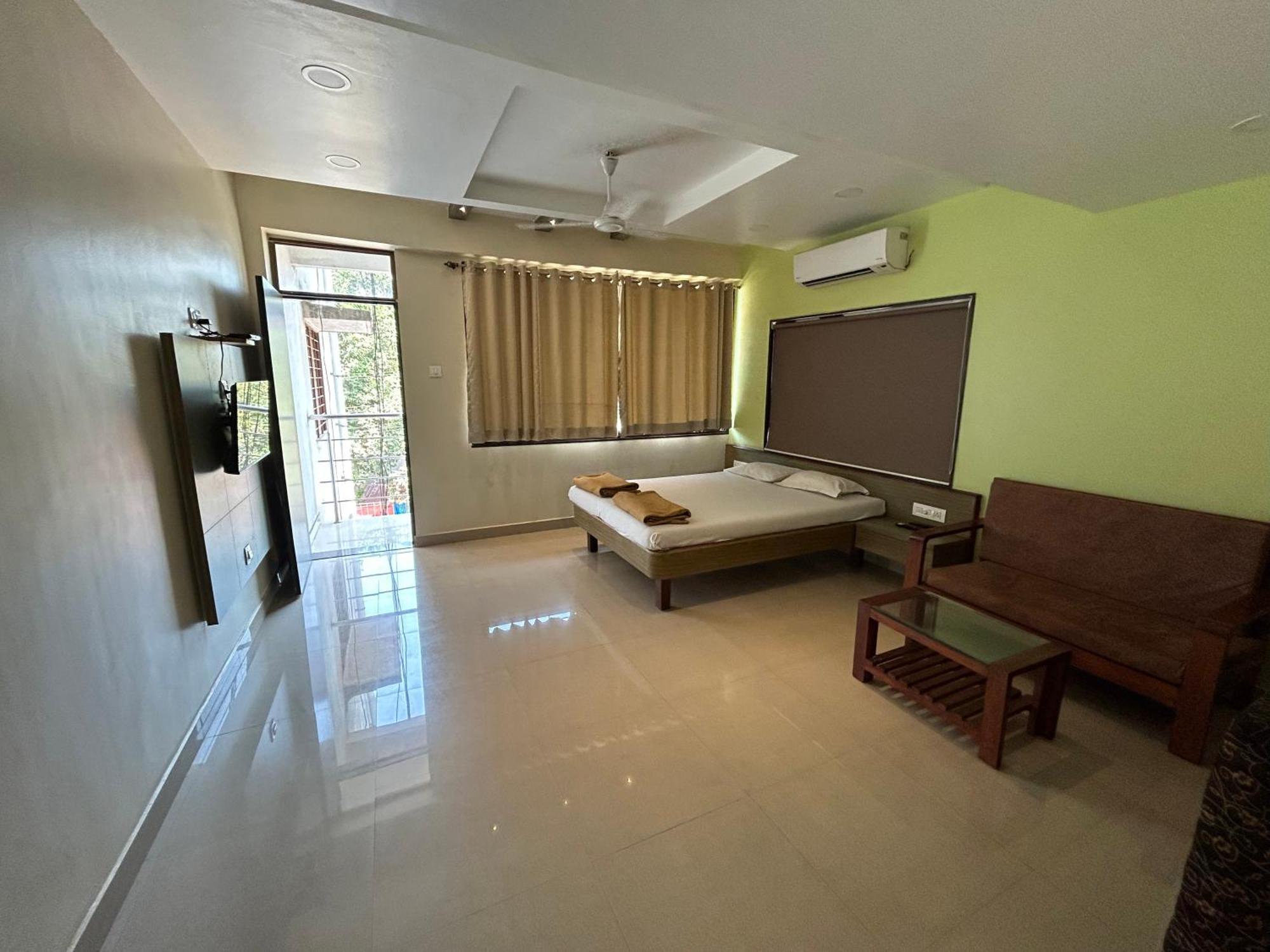 Hotel Aaba'S Gomantak Sawantwadi Kültér fotó