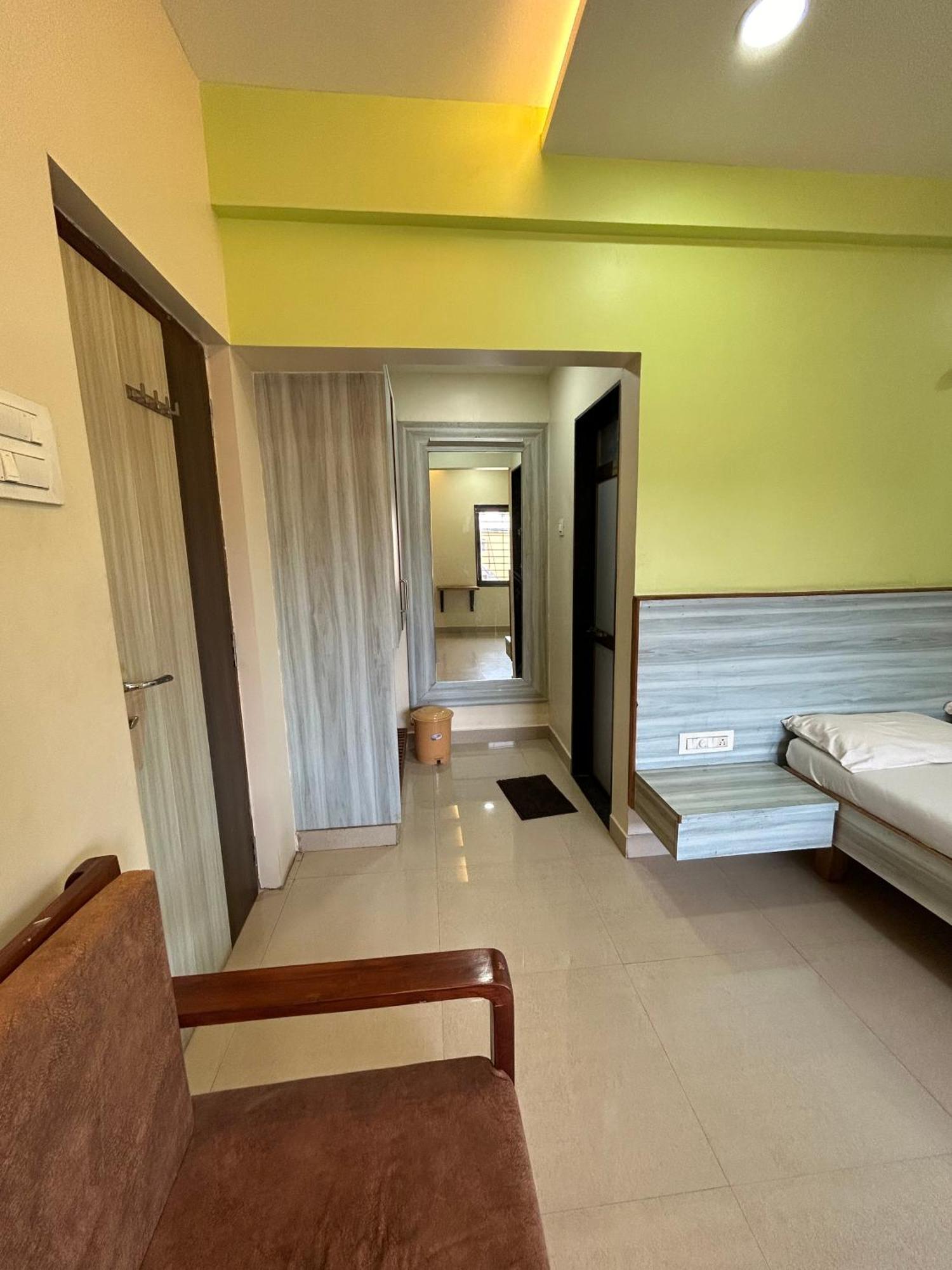 Hotel Aaba'S Gomantak Sawantwadi Kültér fotó
